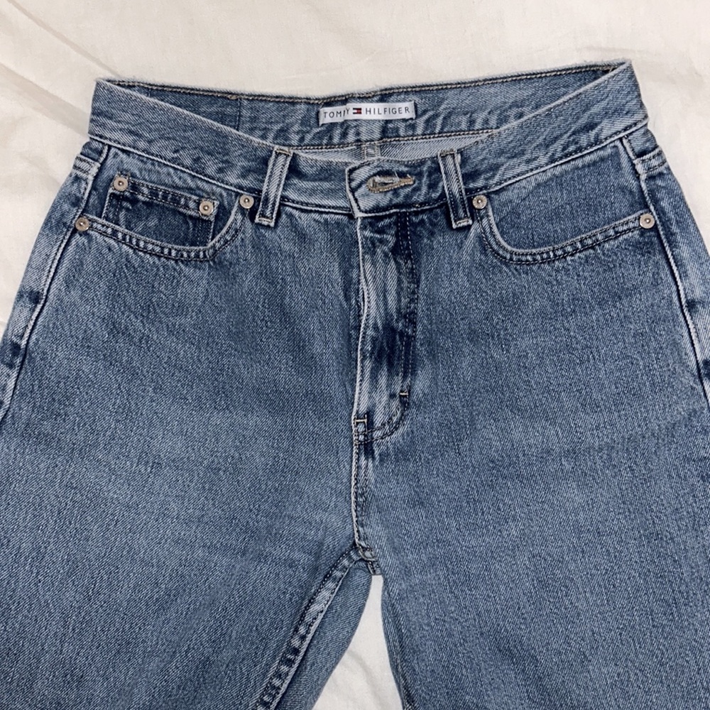 Like-new Tommy Hilfiger Womens Size 8 Jeans! $60